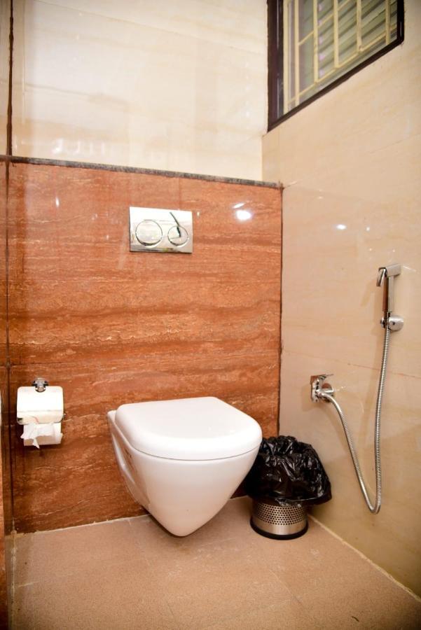 Hotel Olive Crown Lucknow Exterior photo