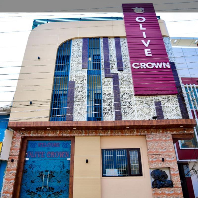Hotel Olive Crown Lucknow Exterior photo